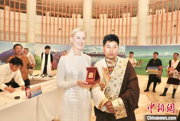 
广州市第一人民医院黄牛代挂号电话票贩子号贩子网上预约挂号,住院检查加快,（文化中国行）千年瑰宝甘南藏族唐卡“破圈”成新宠