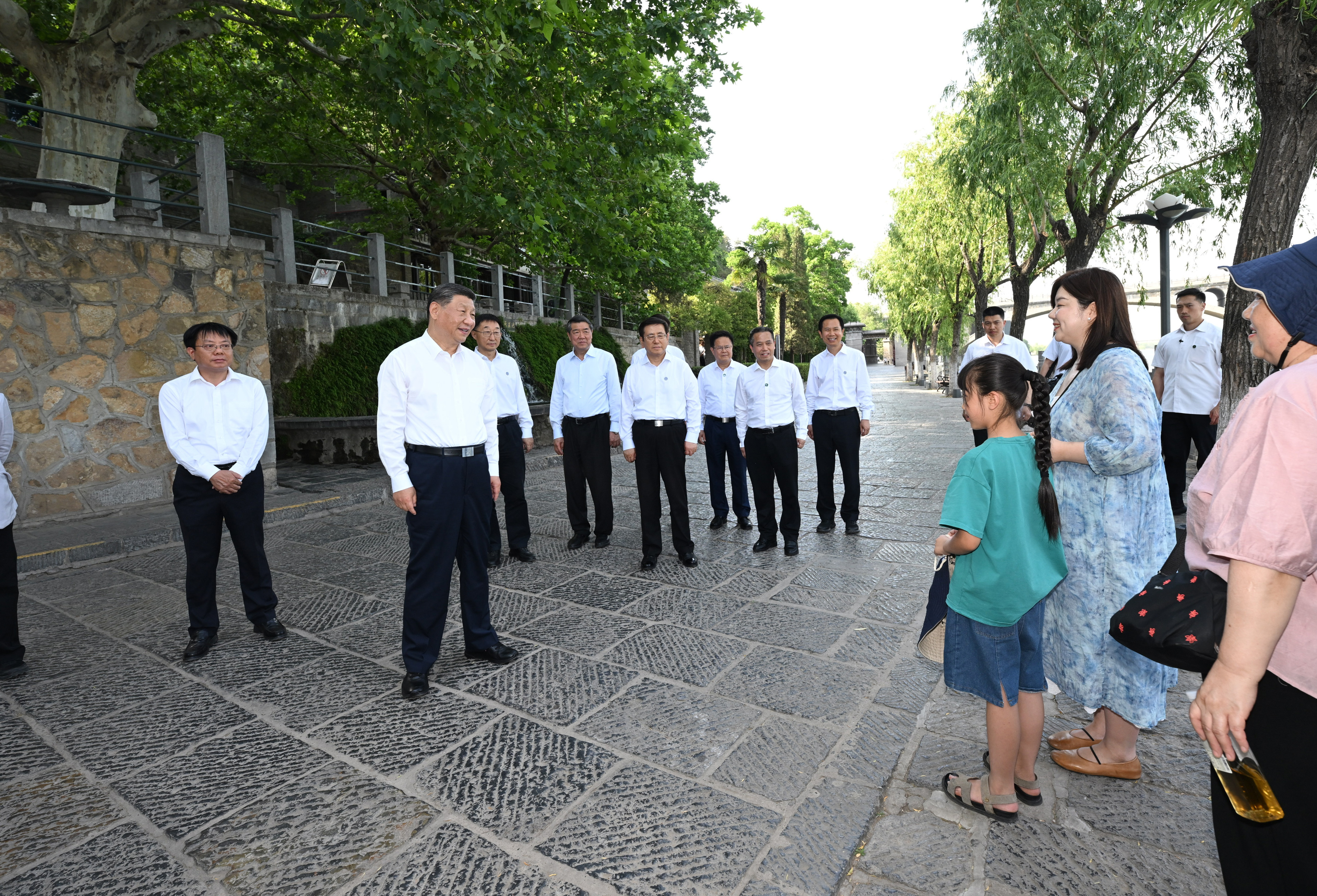 
成都华西医院黄牛代挂号电话票贩子号贩子网上预约挂号,住院检查加快,鉴往知来·跟着总书记学历史丨千年洛阳 古韵流芳