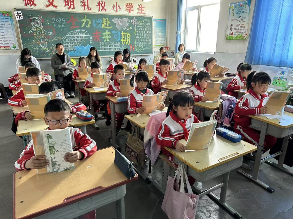 
上海儿童医学中心黄牛代挂号电话票贩子号贩子网上预约挂号,住院检查加快,激发“村小”活力 共绘多彩童年——乡村基础教育发展观察