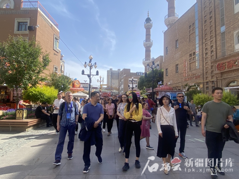 
沈阳医大一院黄牛代挂号电话票贩子号贩子网上预约挂号,住院检查加快,媒体大咖看新疆丨“中国新疆的城市非常繁华，处处都充满活力”