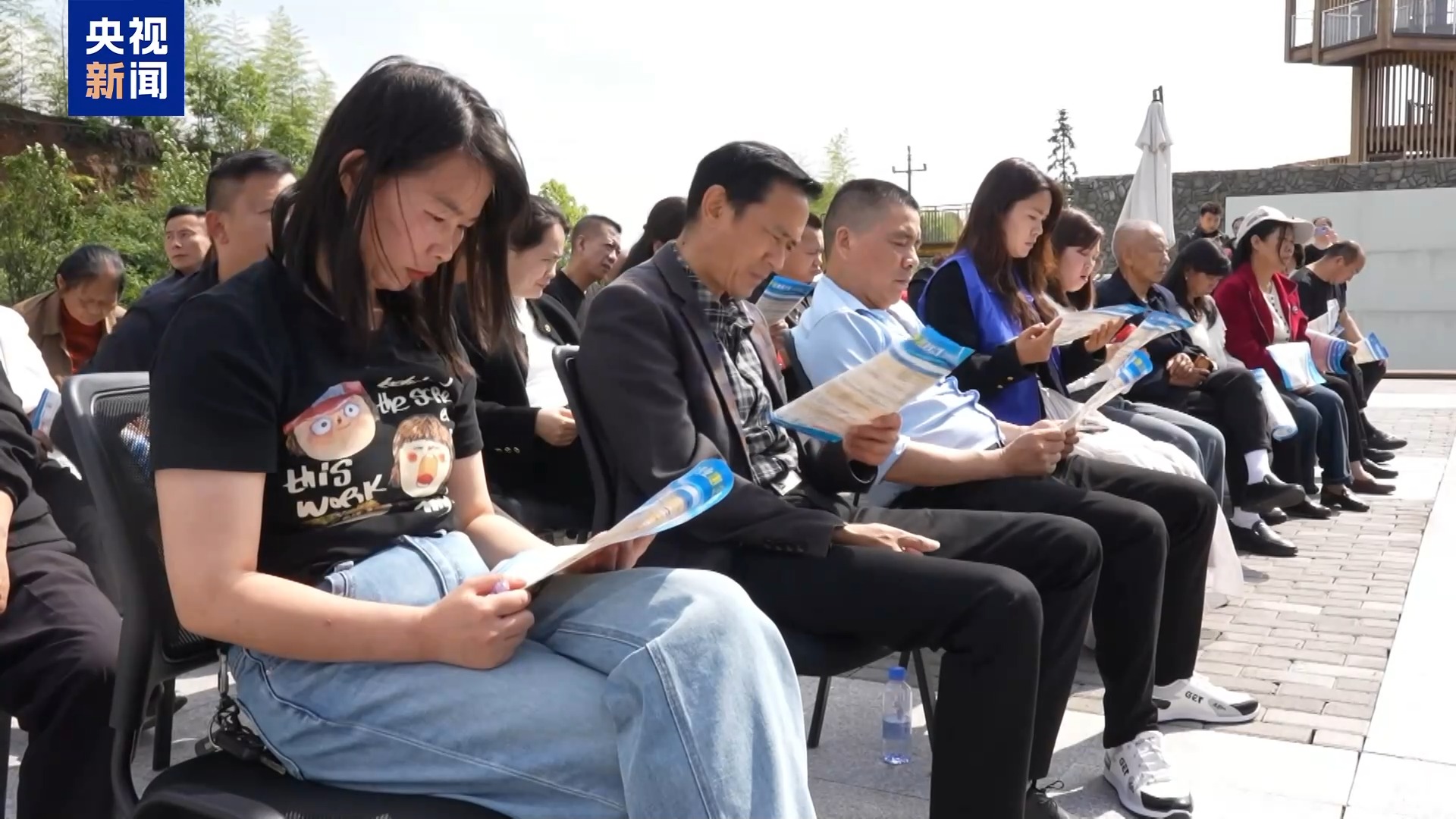 
东部战区总医院黄牛代挂号电话票贩子号贩子网上预约挂号,住院检查加快,提供就近就便服务、“零距离”对接求职需求……稳就业各地在行动