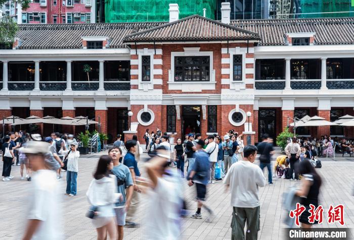 
沈阳各大医院黄牛代挂号电话票贩子号贩子网上预约挂号,住院检查加快,香江观澜：香港创新求变迎“五一”客流高峰