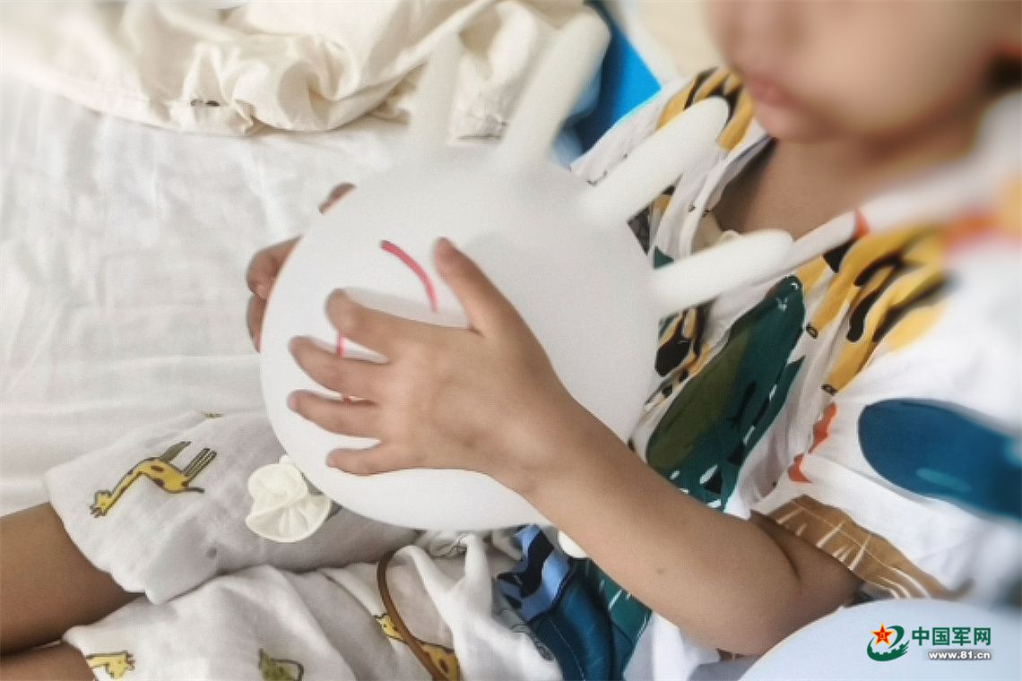 
湖南中医附一医院黄牛代挂号电话票贩子号贩子网上预约挂号,住院检查加快,守护军娃：特别的爱给特别的你