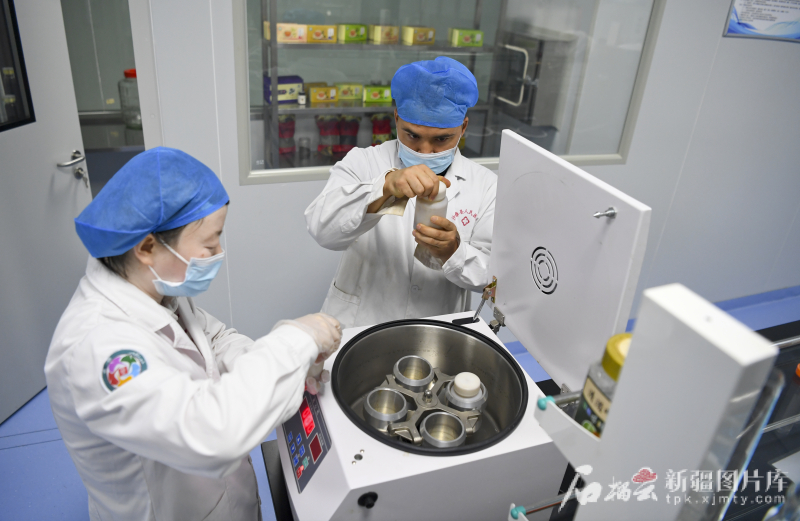 
南京脑科医院黄牛代挂号电话票贩子号贩子网上预约挂号,住院检查加快,环着沙漠看新疆丨沙漠植物变“护肤宝贝”