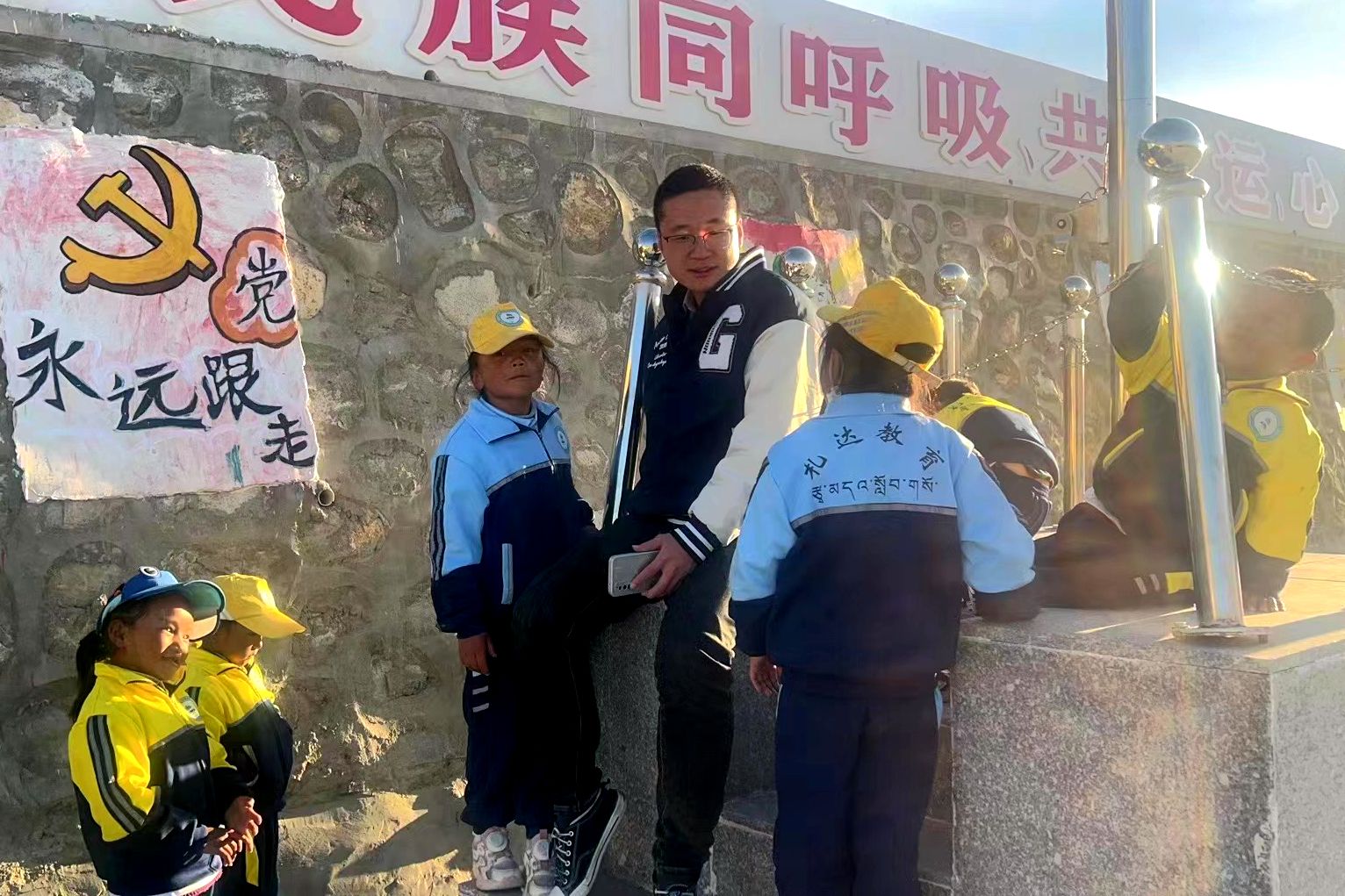 
杭州市三医院黄牛代挂号电话票贩子号贩子网上预约挂号,住院检查加快,青春点亮雪域：一个95后驻村干部的700天