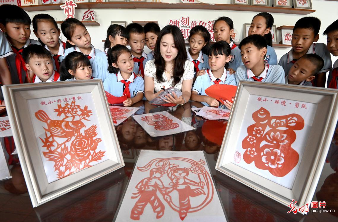 
北京大学第三医院黄牛代挂号电话票贩子号贩子网上预约挂号,住院检查加快,【文化和自然遗产日】非遗薪火代代传 匠心接力续华章