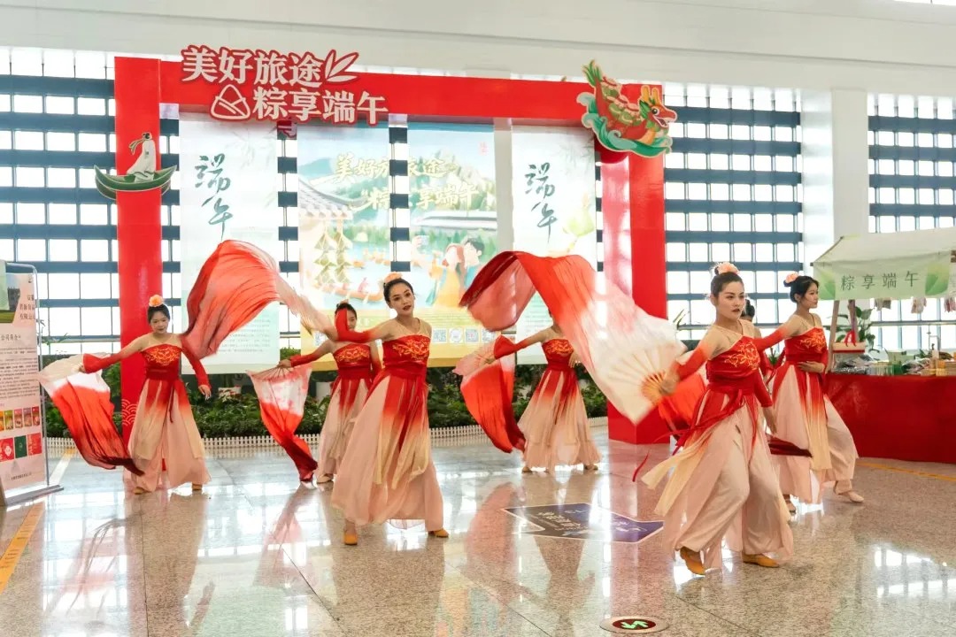
广州中山眼科医院黄牛代挂号电话票贩子号贩子网上预约挂号,住院检查加快,全国铁路1000余个站车，广泛开展“我的铁路风景：美好旅途 粽享端午”文化互动活动