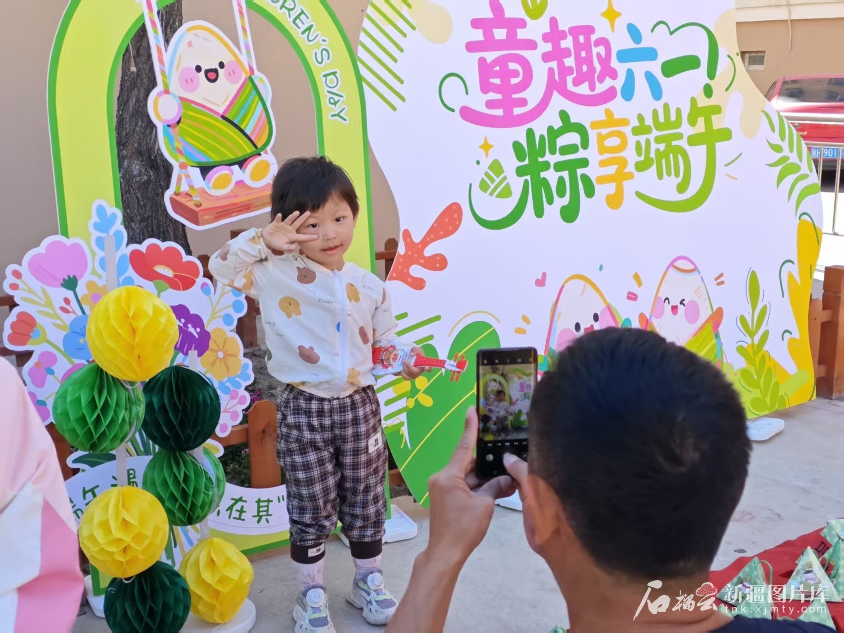 
广东省人民医院黄牛代挂号电话票贩子号贩子网上预约挂号,住院检查加快,我们的节日·端午丨社区百家宴从“凑一桌”到“聚一堂”