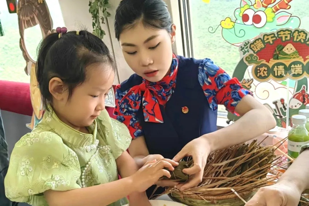 
广州中山眼科医院黄牛代挂号电话票贩子号贩子网上预约挂号,住院检查加快,全国铁路1000余个站车，广泛开展“我的铁路风景：美好旅途 粽享端午”文化互动活动