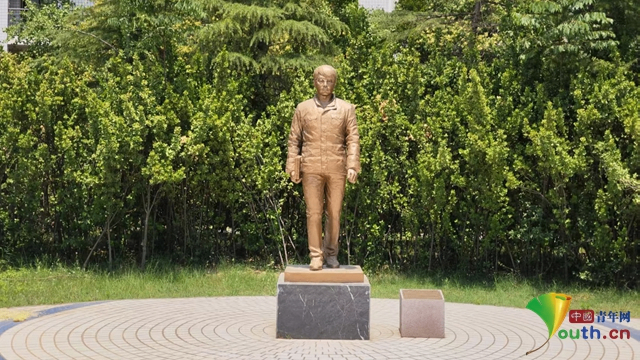 
成都华西医院黄牛代挂号电话票贩子号贩子网上预约挂号,住院检查加快,青春华章·豫你同行┃青春不一定轰轰烈烈 微光成炬也有动人的温暖