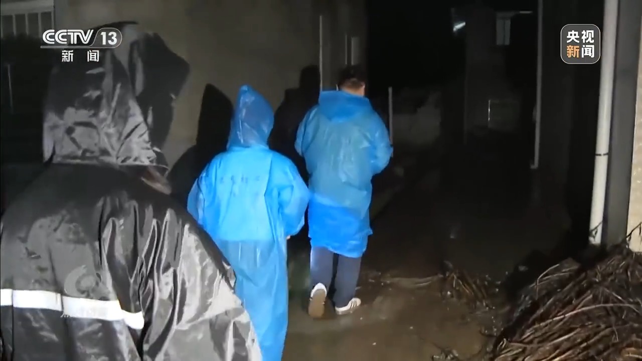 
北京人民医院黄牛代挂号电话票贩子号贩子网上预约挂号,住院检查加快,焦点访谈丨汛情如令 他们在狂风暴雨中逆行