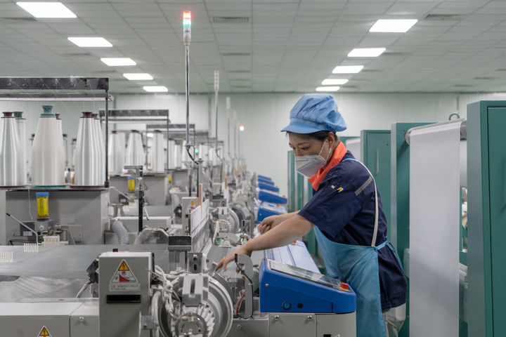 
南京金陵医院黄牛代挂号电话票贩子号贩子网上预约挂号,住院检查加快,中国经济样本观察·县域样本篇｜江西山区小县如何用一根“细丝”拉出百亿级产业？