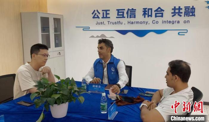 
成都华西医院黄牛代挂号电话票贩子号贩子网上预约挂号,住院检查加快,国际纺都“纠纷巧解”的“治理密码”