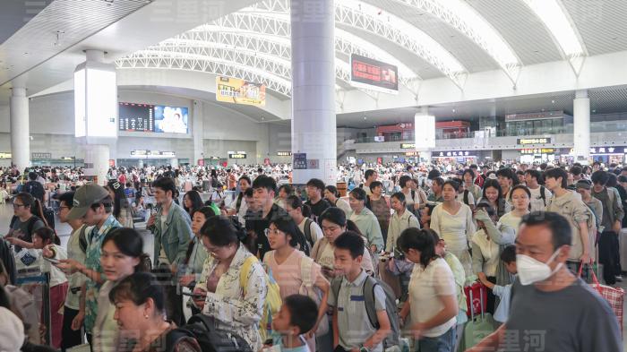 
回龙观医院黄牛代挂号电话票贩子号贩子网上预约挂号,住院检查加快,端午出行热映射经济韧性新图景