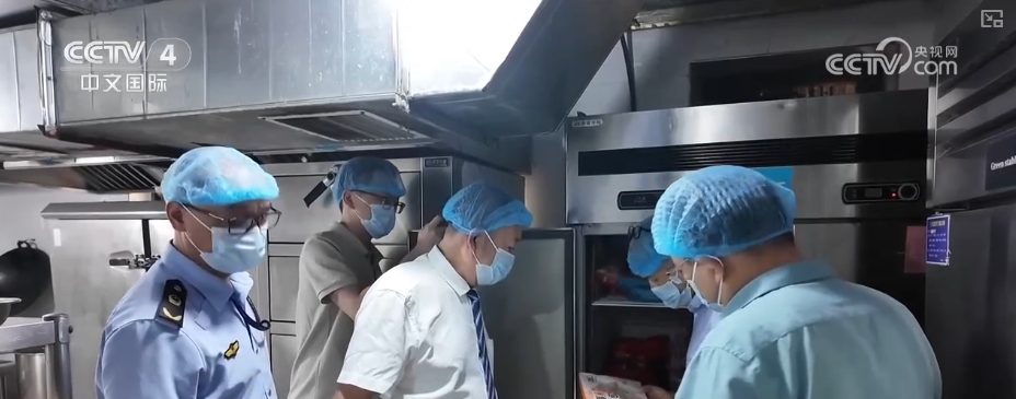 
南京市第一医院黄牛代挂号电话票贩子号贩子网上预约挂号,住院检查加快,智慧化手段为高考保驾护航 暖心关爱为考生提供细致服务
