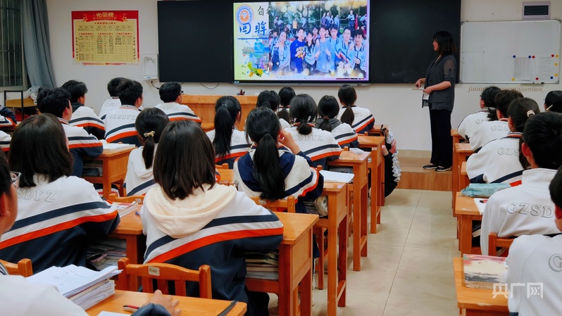 
广东省中医院黄牛代挂号电话票贩子号贩子网上预约挂号,住院检查加快,我的高考丨“特别的礼物”让“最后一课”温情满满
