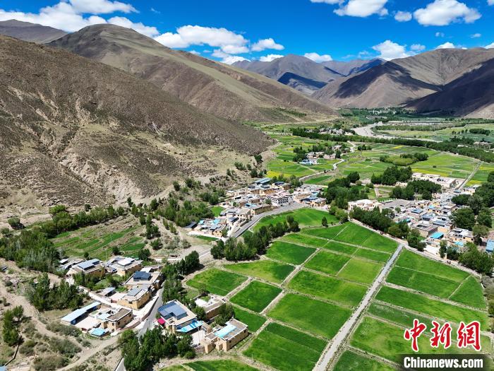 
中山二院黄牛代挂号电话票贩子号贩子网上预约挂号,住院检查加快,百位境外游客探秘西藏强吉村 千年古村展新颜