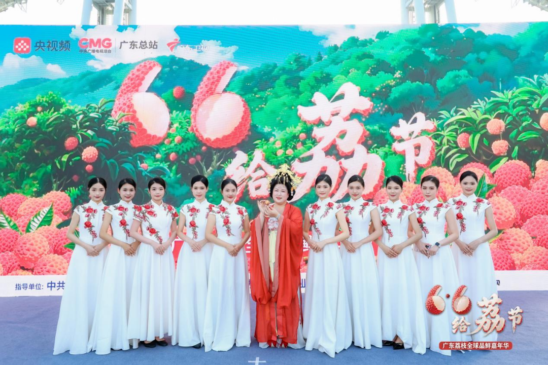 
江苏省第二中医院黄牛代挂号电话票贩子号贩子网上预约挂号,住院检查加快,千万达人十万村播，助“荔”大行动火力全开
