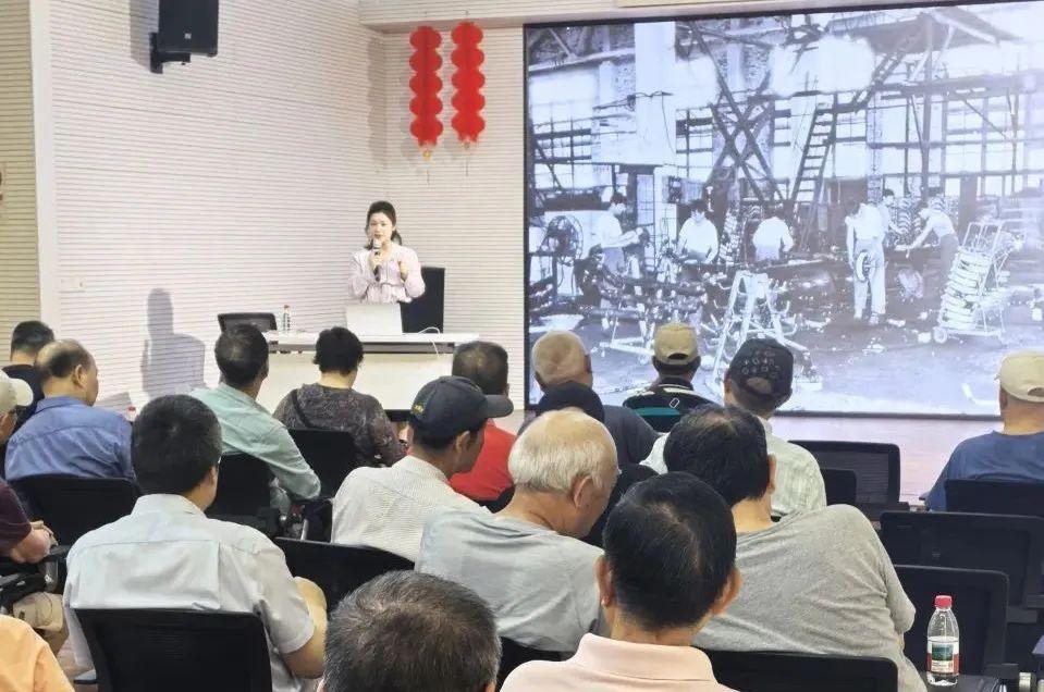 
南京明基医院黄牛代挂号电话票贩子号贩子网上预约挂号,住院检查加快,数智赋能全民共享，智慧助老筑牢防线