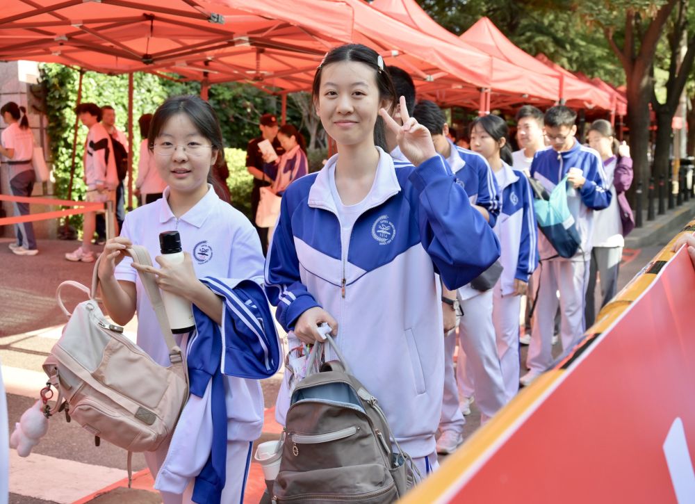 
中山大学肿瘤医院黄牛代挂号电话票贩子号贩子网上预约挂号,住院检查加快,全力以赴护航高考！各地精心做好2025年高考服务保障
