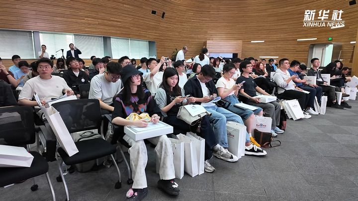 
北医三院黄牛代挂号电话票贩子号贩子网上预约挂号,住院检查加快,岗位向“数”向“新” 就业市场凸显“智能+”