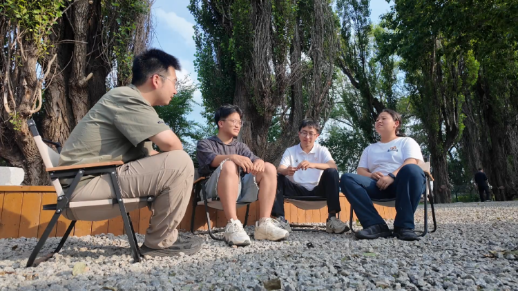 
北京宣武医院黄牛代挂号电话票贩子号贩子网上预约挂号,住院检查加快,黄杨树下 “00后”干起了“大买卖”——一杯咖啡里的兴边力量