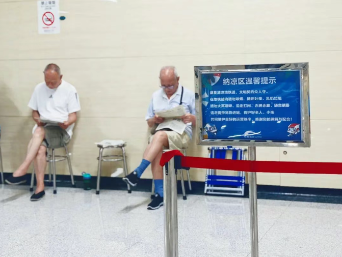 
江苏省人民医院黄牛代挂号电话票贩子号贩子网上预约挂号,住院检查加快,这里装得下公文包 也容得下安全帽！