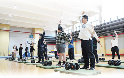 
杭州中医院黄牛代挂号电话票贩子号贩子网上预约挂号,住院检查加快,身体减重 健康加分（健康焦点）