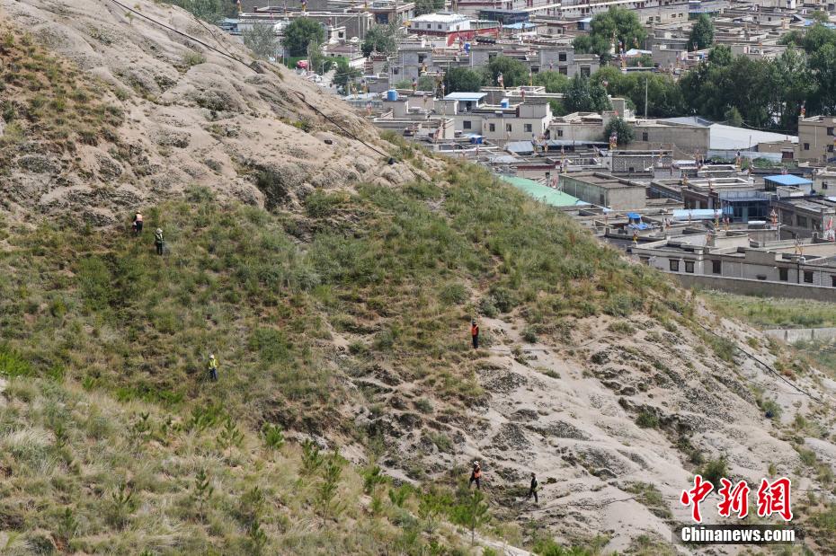 
北大医院黄牛代挂号电话票贩子号贩子网上预约挂号,住院检查加快,（辉煌60载 魅力新西藏）世界屋脊上的“绿色奇迹”：拉萨南北山绿意盎然