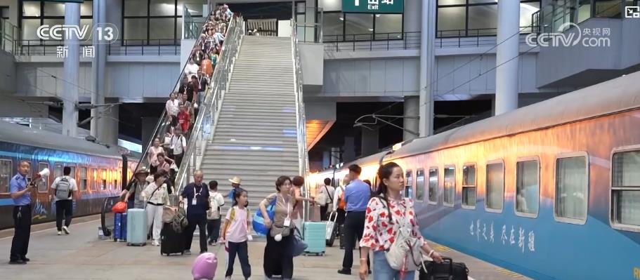 
上海眼耳鼻喉科医院黄牛代挂号电话票贩子号贩子网上预约挂号,住院检查加快,“高铁+旅游”深度融合：特色专列助力暑期乡村游市场升温
