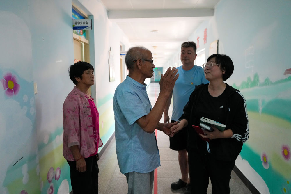 
广州各大医院黄牛代挂号电话票贩子号贩子网上预约挂号,住院检查加快,北京密云抗击暴雨灾害一线见闻
