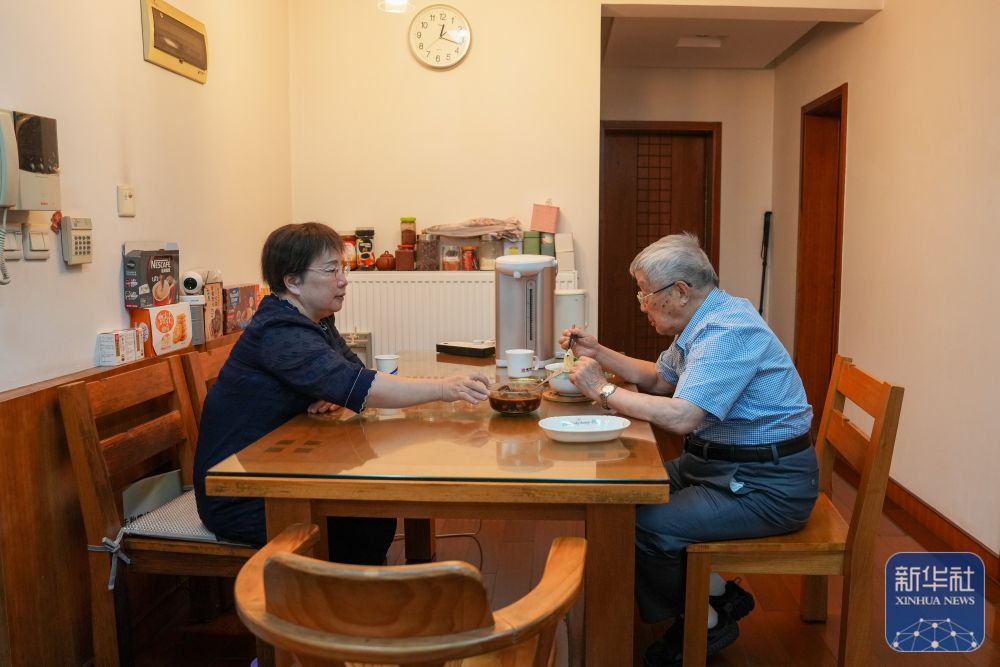 
北京中医院黄牛代挂号电话票贩子号贩子网上预约挂号,住院检查加快,寻找照片中的TA·抗战胜利80周年｜“战争虽然残酷，但我从未害怕”