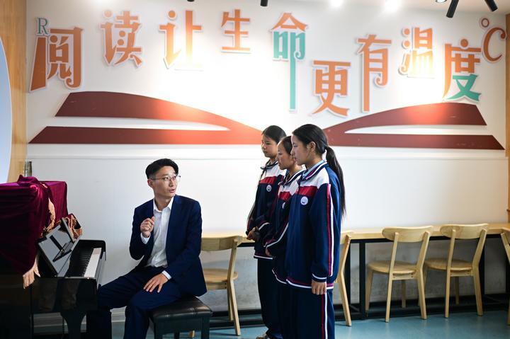 
江苏省中医院黄煌的号黄牛代挂号电话票贩子号贩子网上预约挂号,住院检查加快,镜观·回响丨春风育人，硕果盈枝