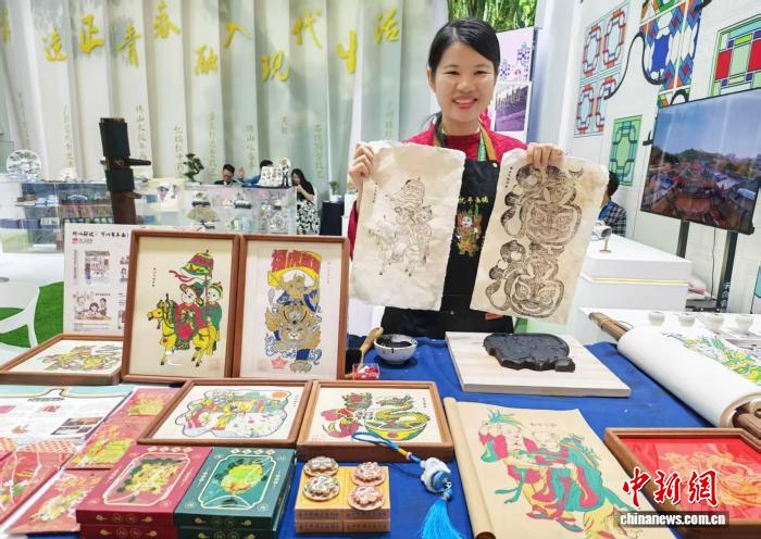 
广州中医院黄牛代挂号电话票贩子号贩子网上预约挂号,住院检查加快,非遗在新疆讲述民族交往交流交融的故事