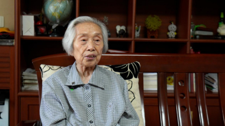 
沈阳医大一院黄牛代挂号电话票贩子号贩子网上预约挂号,住院检查加快,归来仍是少年｜19岁少女的一双小白鞋！一边系着国仇家恨，一边寄着美好期许