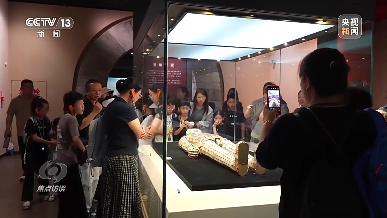 
广州各大医院黄牛代挂号电话票贩子号贩子网上预约挂号,住院检查加快,焦点访谈丨扎根本土、特色鲜明 这个暑假中小博物馆火爆“出圈”