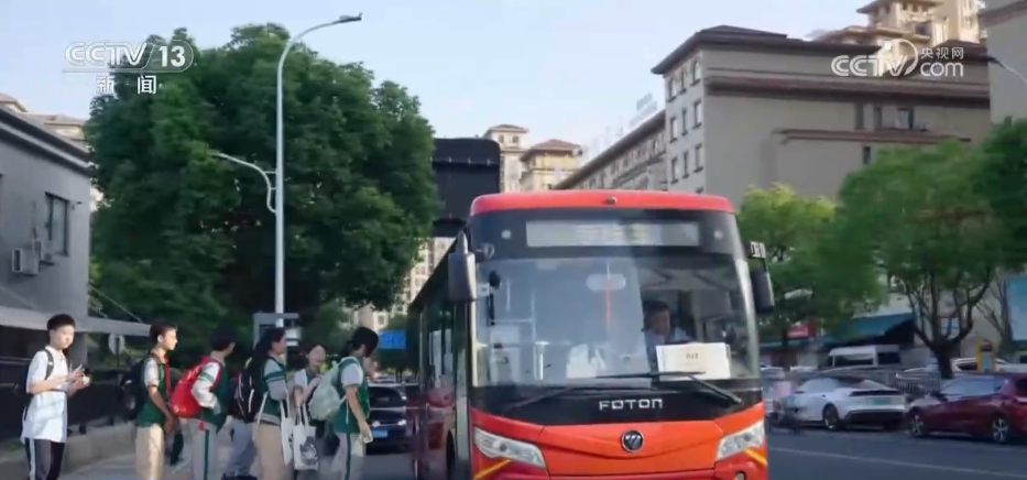
中山二院黄牛代挂号电话票贩子号贩子网上预约挂号,住院检查加快,更智慧、更宜居、有温度 城市提升让生活更美好 为群众幸福“加码”