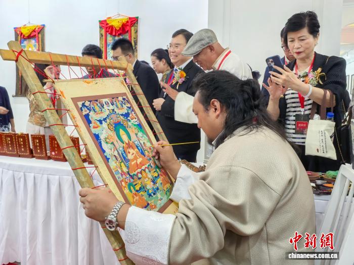 
重庆儿童医院黄牛代挂号电话票贩子号贩子网上预约挂号,住院检查加快,唐卡艺术巡礼在澳门揭幕