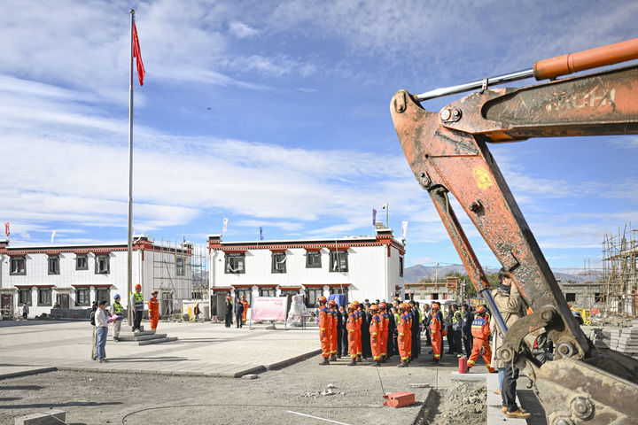 
杭州市七医院黄牛代挂号电话票贩子号贩子网上预约挂号,住院检查加快,建房子、搬新家、兴手艺——三个村庄见证沪藏同心铺就百姓幸福路