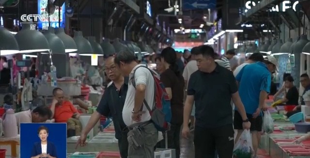 
南京金陵医院黄牛代挂号电话票贩子号贩子网上预约挂号,住院检查加快,开渔时节首批海鱼虾蟹上岸 市民游客岸边等船抢“鲜”一步