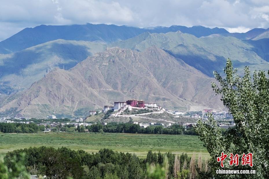 
杭州中医院黄牛代挂号电话票贩子号贩子网上预约挂号,住院检查加快,（辉煌60载 魅力新西藏）花木为笔，山湖成画 西藏的每一帧都是神仙壁纸