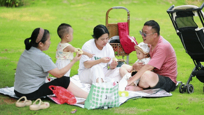 
上海瑞金医院黄牛代挂号电话票贩子号贩子网上预约挂号,住院检查加快,避暑需求撬动县域游“清凉”出圈