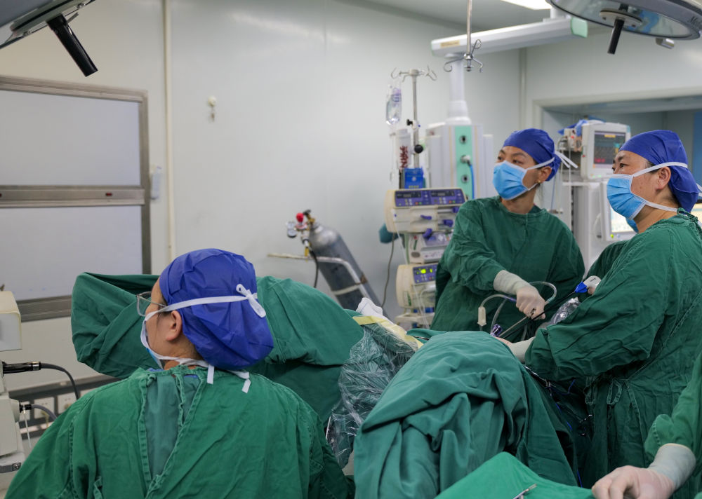 
北京中医院黄牛代挂号电话票贩子号贩子网上预约挂号,住院检查加快,跟着总书记的考察足迹｜瞰西藏