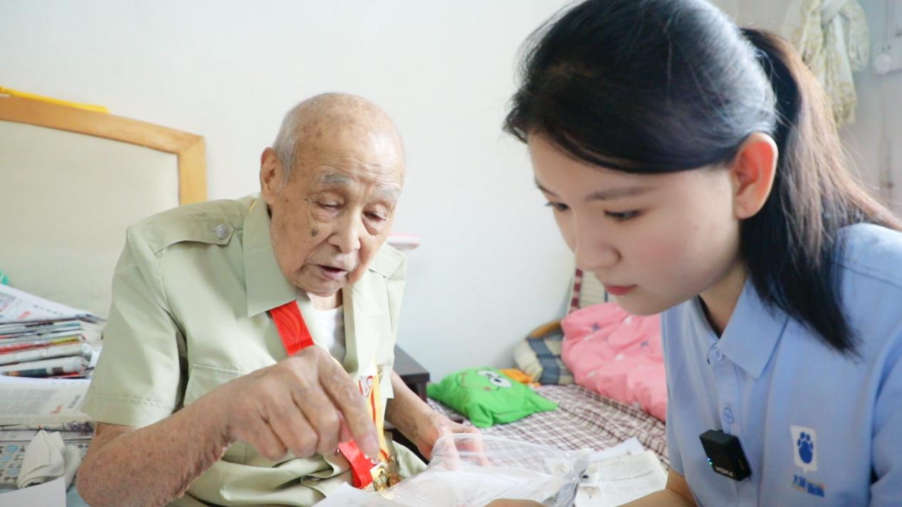 
北京大学第三医院黄牛代挂号电话票贩子号贩子网上预约挂号,住院检查加快,纪念章里的山河记忆 | 弹片嵌骨 火种传心