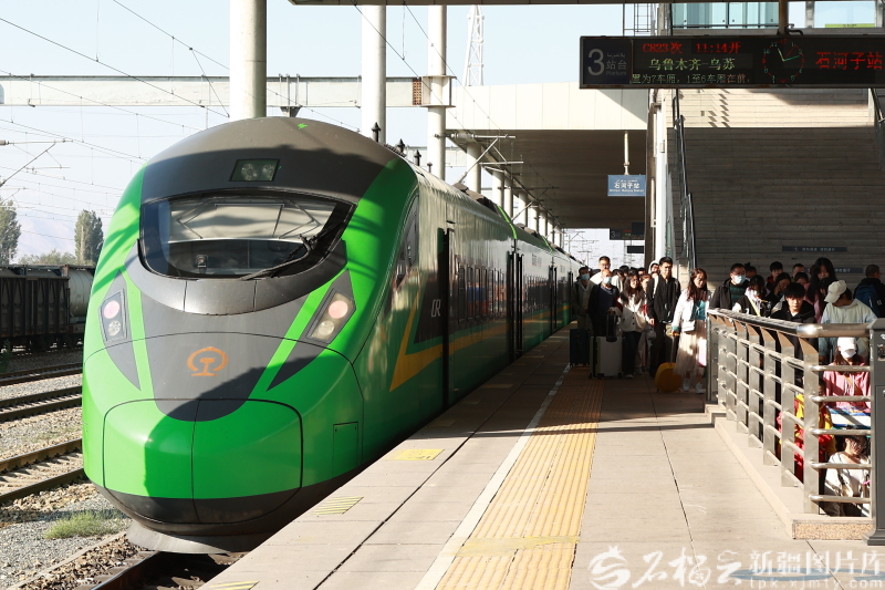 
北京宣武医院黄牛代挂号电话票贩子号贩子网上预约挂号,住院检查加快,照片里的新疆⑩丨从蒸汽机车到“复兴号”动车