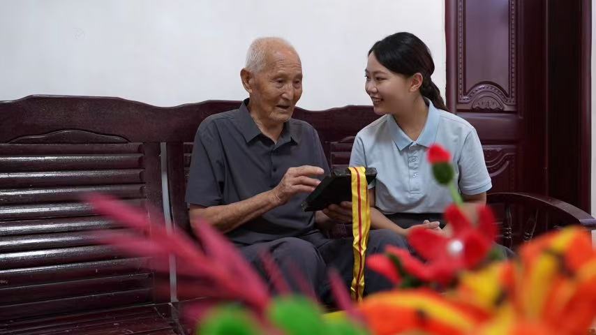 
北京安定医院黄牛代挂号电话票贩子号贩子网上预约挂号,住院检查加快,纪念章里的山河记忆 | 为人民服务 牺牲是光荣的