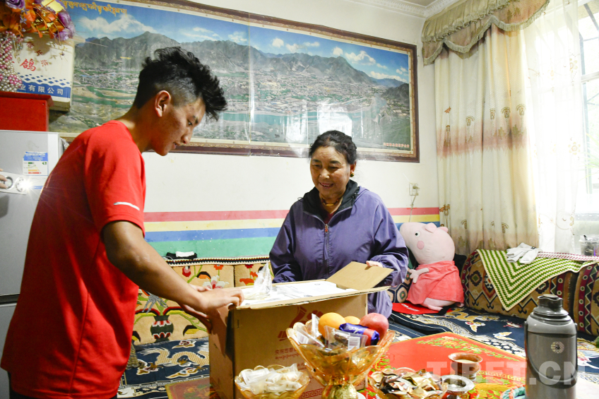 
博爱医院黄牛代挂号电话票贩子号贩子网上预约挂号,住院检查加快,【辉煌60载 魅力新西藏】阿佳卓嘎家的酥油茶“出锅”啦