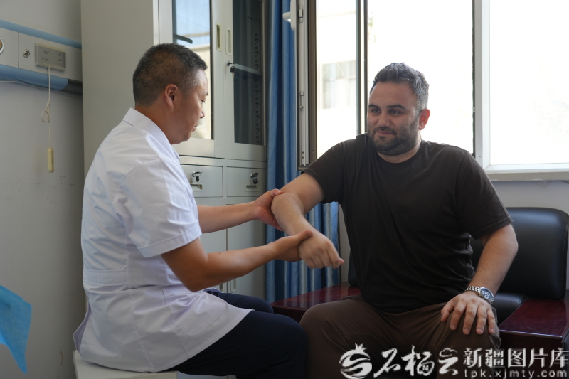
北医三院黄牛代挂号电话票贩子号贩子网上预约挂号,住院检查加快,“新疆是一个和平而幸福的地方”——第七届欧洲国家青年领军者专题研修班参访新疆