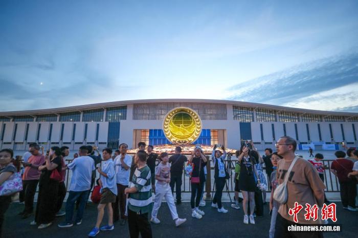 
广州中山三医院黄牛代挂号电话票贩子号贩子网上预约挂号,住院检查加快,五年连跨三个大关，上合何以成中国外贸“新引擎”