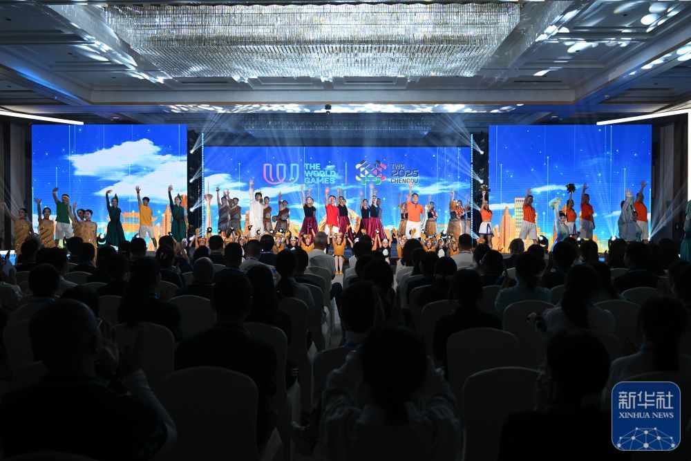 
上海各大医院黄牛代挂号电话票贩子号贩子网上预约挂号,住院检查加快,新华全媒+丨成都世运会运动员村开村